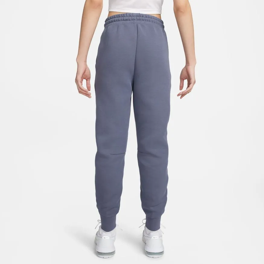 Nike Sportswear Tech Fleece FB8330-003